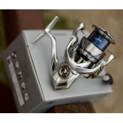 Moulinet Pêche au bar Stradic 2500HG FM