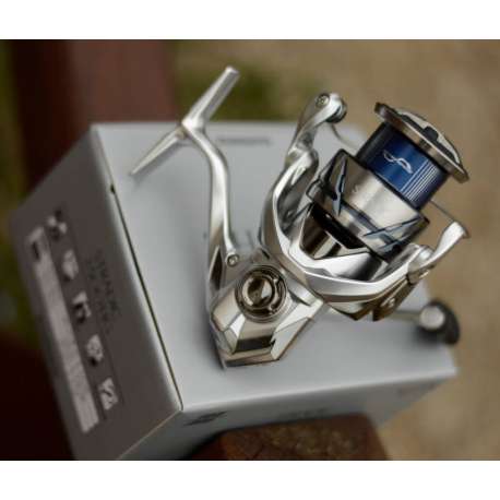 Moulinet Pêche au bar Stradic 2500HG FM